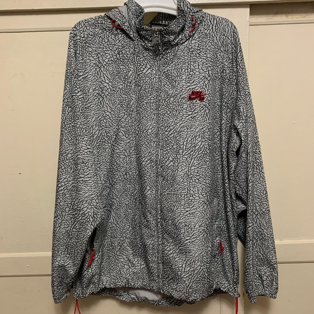 Nike SB windbreaker